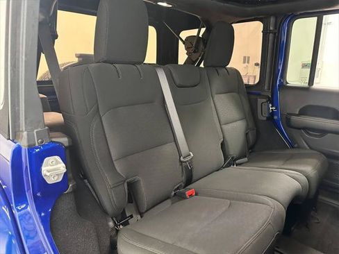 Certified 2020 Jeep Wrangler Unlimited Sahara AWD/4WD image 22