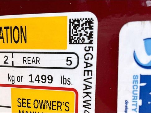 Used 2023 Buick Enclave Essence w/ Experience Buick Package AWD/4WD image 4