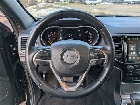 Used 2021 Jeep Grand Cherokee Limited w/ Trailer Tow Group IV image 17