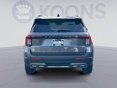 New 2025 Ford Explorer Active w/ Active Comfort Package image 5