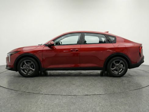 Used 2025 Kia K4 FWD image 5