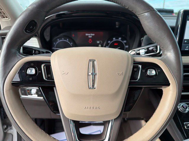 Used 2022 Lincoln Corsair FWD w/ Premium Package image 21