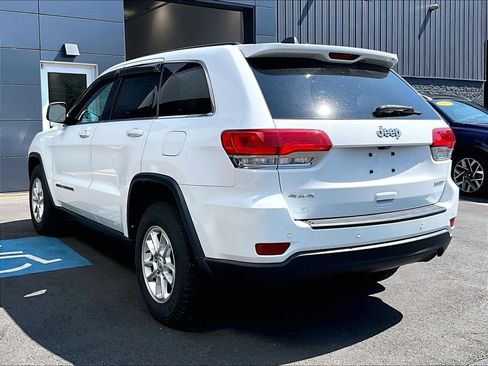 Used 2018 Jeep Grand Cherokee Laredo AWD/4WD image 6