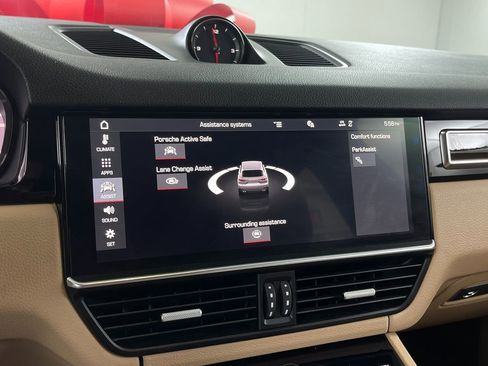 Used 2019 Porsche Cayenne Premium w/ Adaptive Cruise Con image 25