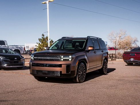 Used 2024 Hyundai Santa Fe Calligraphy image 3