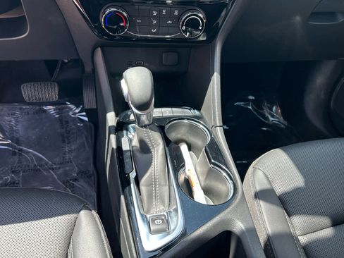 Used 2024 Buick Encore GX Sport Touring image 26