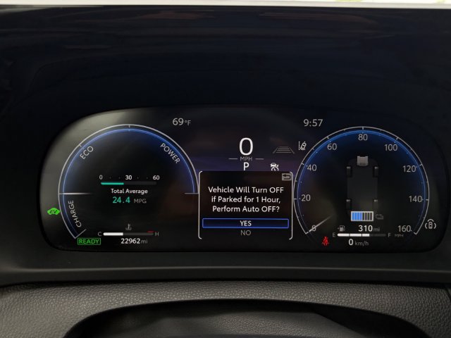 Certified 2023 Toyota Crown AWD/4WD image 10