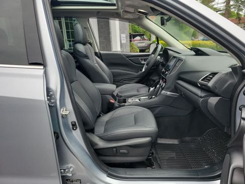 Used 2022 Subaru Forester Touring AWD/4WD image 30