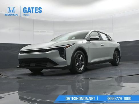 Used 2025 Kia K4 FWD image 35
