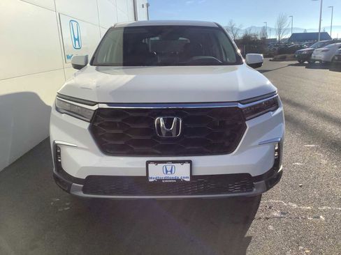 New 2025 Honda Pilot EX-L image 6