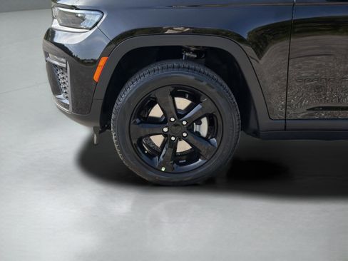 New 2026 Jeep Grand Cherokee L Limited RWD image 27