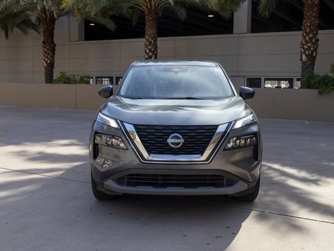 Used 2023 Nissan Rogue S FWD image 2