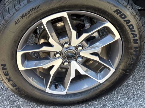 Used 2024 Jeep Wrangler Unlimited w/ Convenience Group AWD/4WD image 5