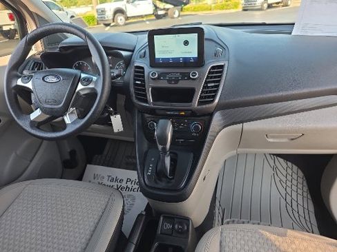 Used 2023 Ford Transit Connect XLT FWD image 2