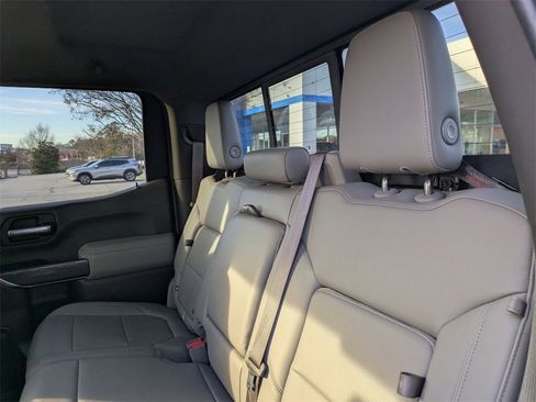 Used 2019 Chevrolet Silverado 1500 LTZ w/ LTZ Convenience Package image 27