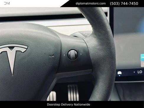 Used 2022 Tesla Model 3 Performance AWD/4WD image 29