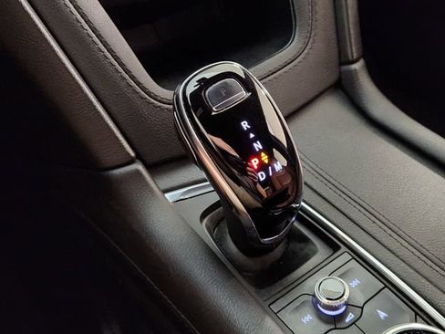 Used 2024 Cadillac XT5 Premium Luxury w/ Technology Package FWD image 20
