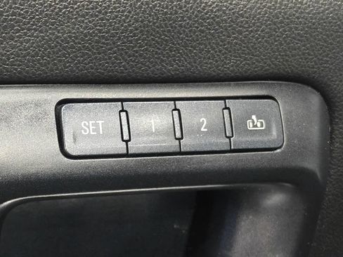 Used 2014 GMC Sierra 1500 SLT w/ SLT Crew Cab Value Package AWD/4WD image 45