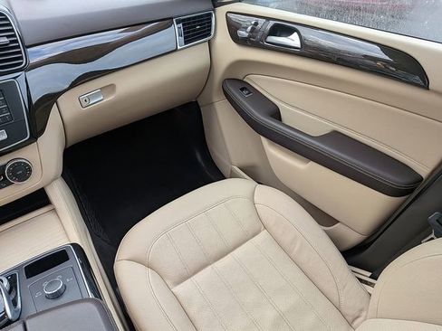 Used 2018 Mercedes-Benz GLE 350 image 17