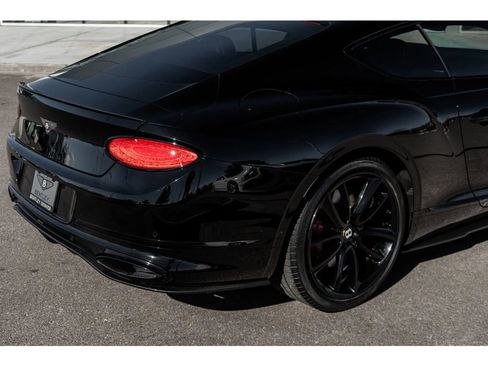 Used 2020 Bentley Continental GT image 12