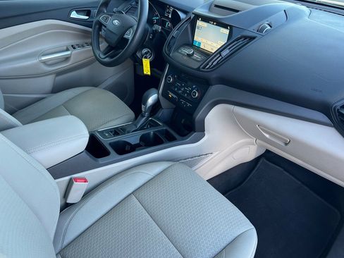Used 2018 Ford Escape SE w/ SE Sync 3 Package image 17