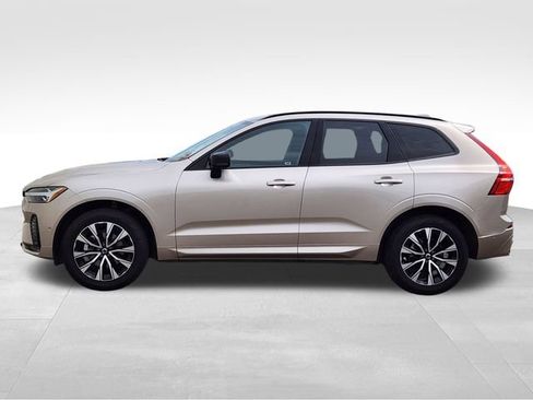 Certified 2025 Volvo XC60 B5 Plus AWD/4WD image 26