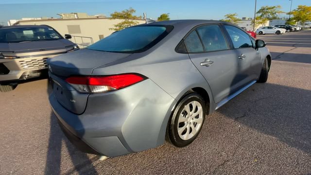 Used 2024 Toyota Corolla LE FWD image 2