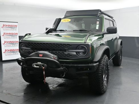 Used 2024 Ford Bronco Everglades image 4