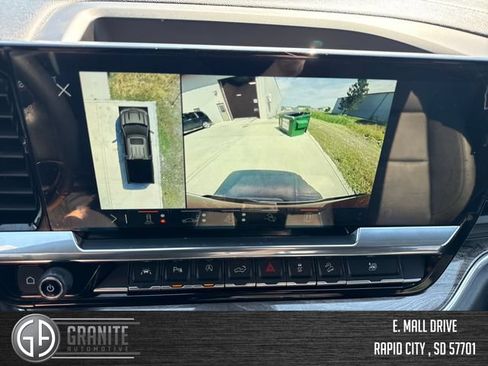Used 2025 Chevrolet Silverado 1500 LTZ AWD/4WD image 20