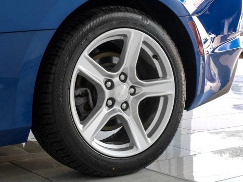 Used 2021 Chevrolet Camaro LT w/ Technology Package RWD image 48