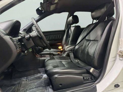 Used 1996 Nissan Maxima FWD image 22