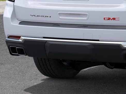 New 2026 GMC Yukon Denali w/ Denali Reserve Package AWD/4WD image 14