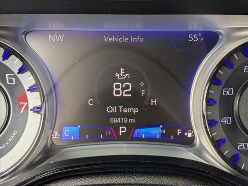 Used 2018 Chrysler 300 S w/ 300S Premium Group image 10