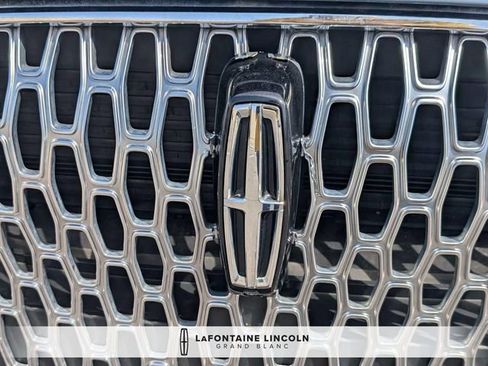 Certified 2023 Lincoln Corsair AWD w/ Equipment Group 101A image 9