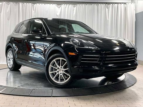 Used 2021 Porsche Cayenne image 12