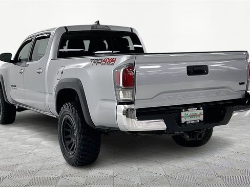 Used 2023 Toyota Tacoma TRD Off-Road image 4