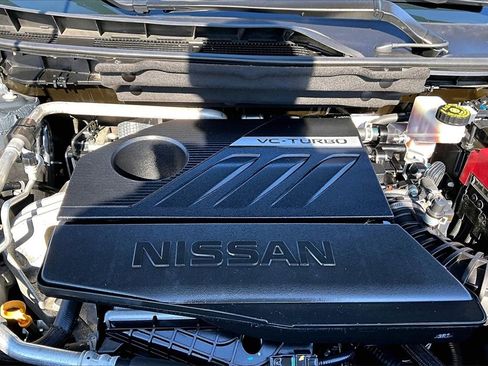 Used 2023 Nissan Rogue S image 34