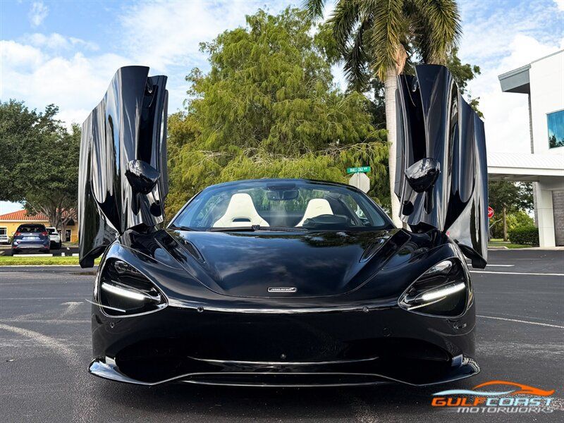 Used 2024 McLaren 750S Spider RWD image 7