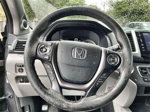 Used 2017 Honda Pilot EX image 23