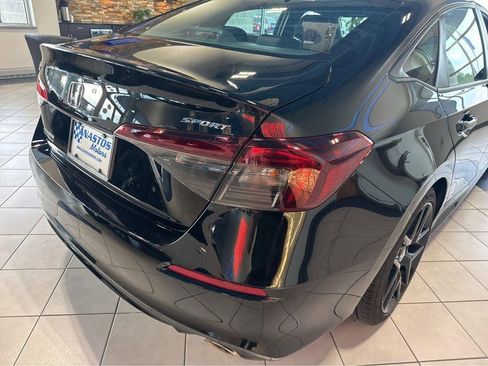Used 2025 Honda Civic Sport image 13