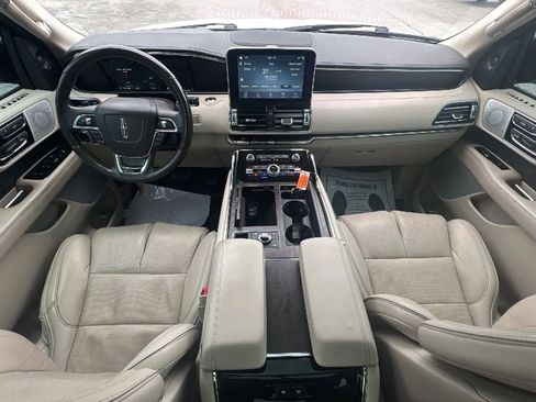 Used 2019 Lincoln Navigator Reserve AWD/4WD image 33