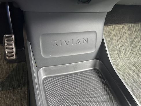 Used 2022 Rivian R1T Adventure AWD/4WD image 43