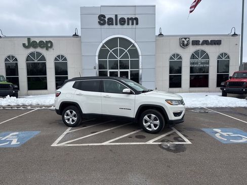 Used 2018 Jeep Compass Latitude w/ Popular Equipment Group image 1