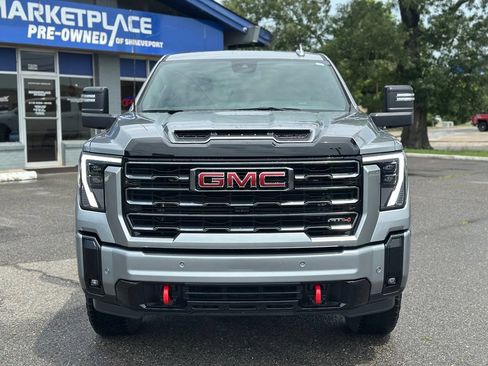Used 2025 GMC Sierra 2500 AT4 AWD/4WD image 11