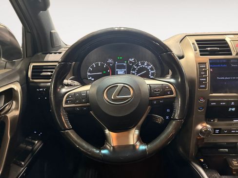 Used 2021 Lexus GX 460 Premium w/ Premium Package AWD/4WD image 13