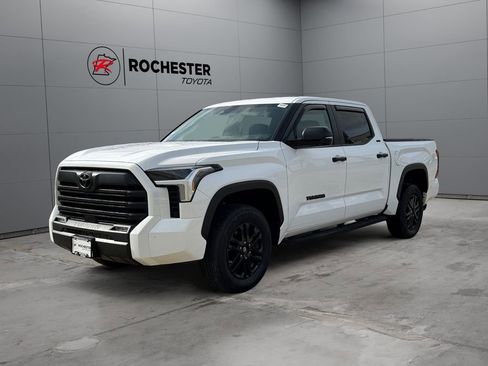 Used 2025 Toyota Tundra SR5 w/ SR5 Convenience Package AWD/4WD image 7