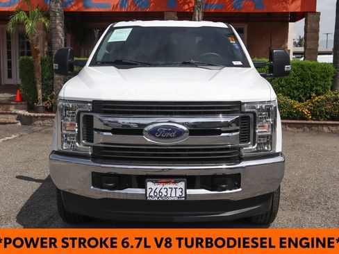 Used 2019 Ford F250 XLT AWD/4WD image 3