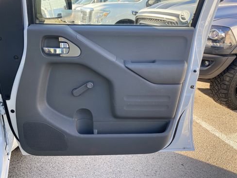 Used 2019 Nissan Frontier S image 23