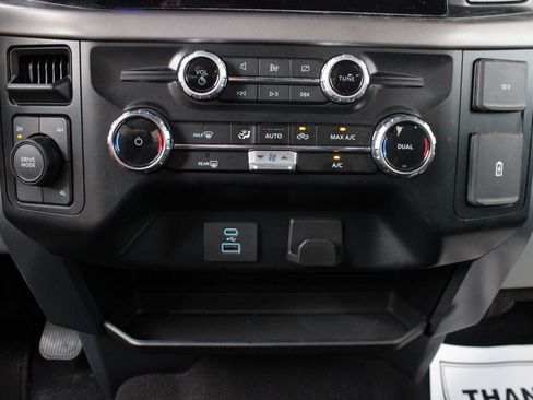 Used 2024 Ford F150 XLT AWD/4WD image 40