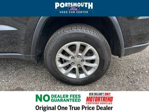 Used 2022 Jeep Grand Cherokee Laredo E image 21